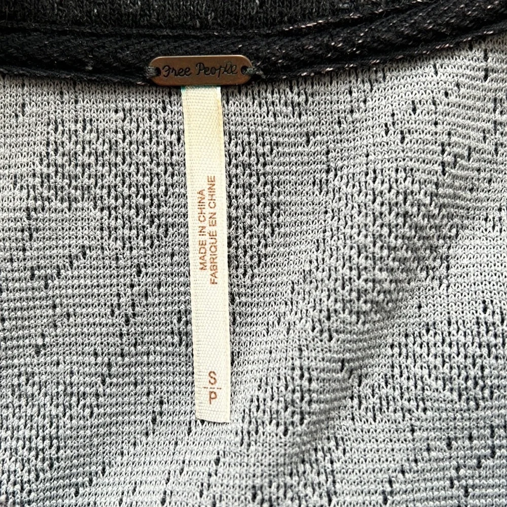 Free People Long sleeve gray sweatshirt Size S